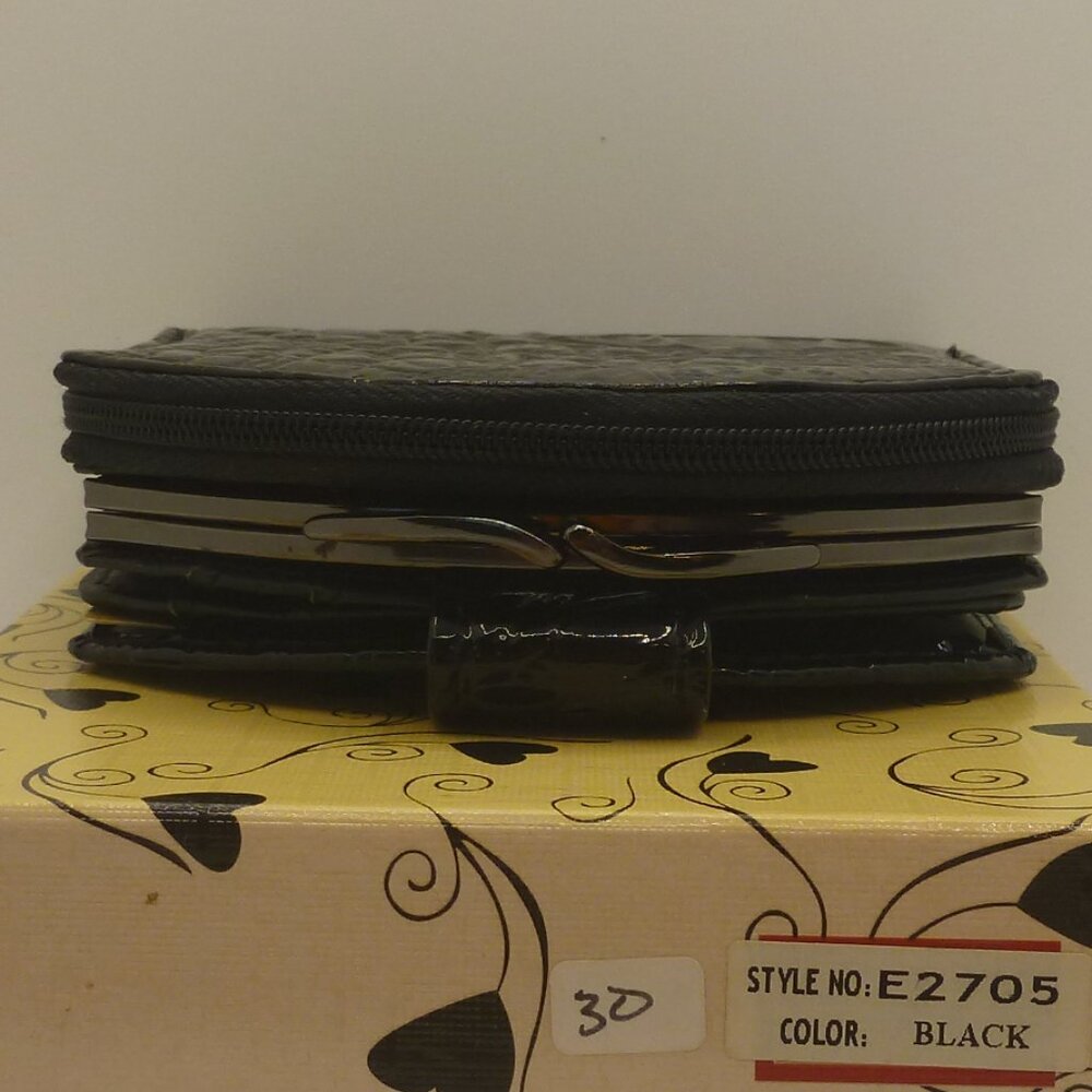 Vintage Black Crocodile-Embossed Leather Wallet - Picture 8 of 9